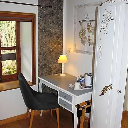Les Pipistrelles Couette-café Saint-Beron